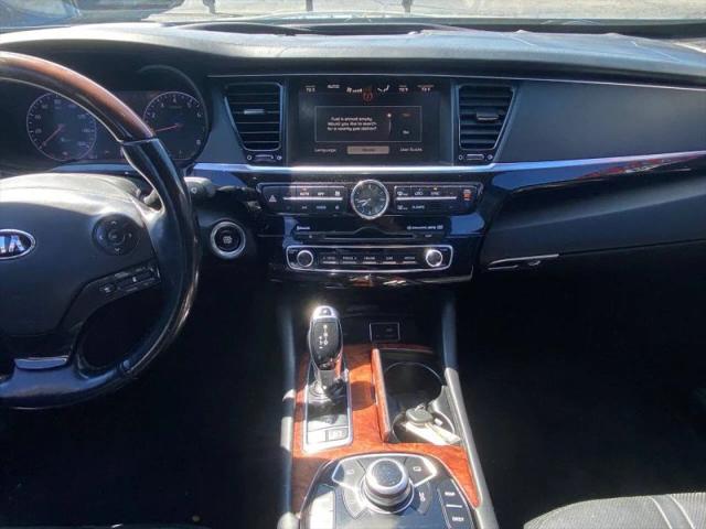 2015 Kia K900 Luxury