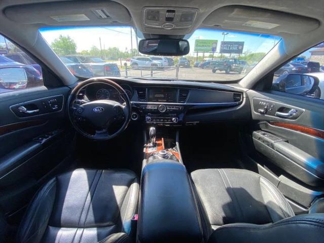 2015 Kia K900 Luxury