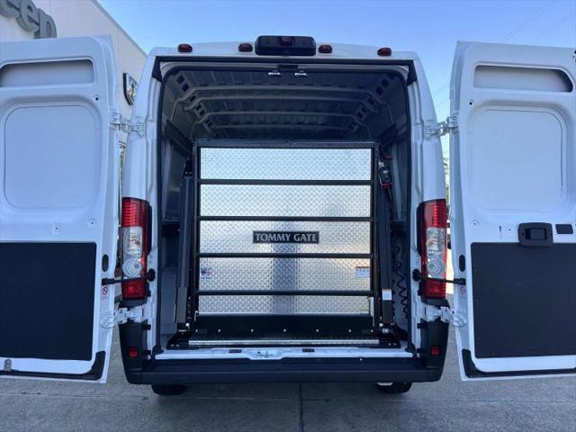 2024 Ram ProMaster 2500 Cargo Van Tradesman High Roof 159" WB w/Pass Seat