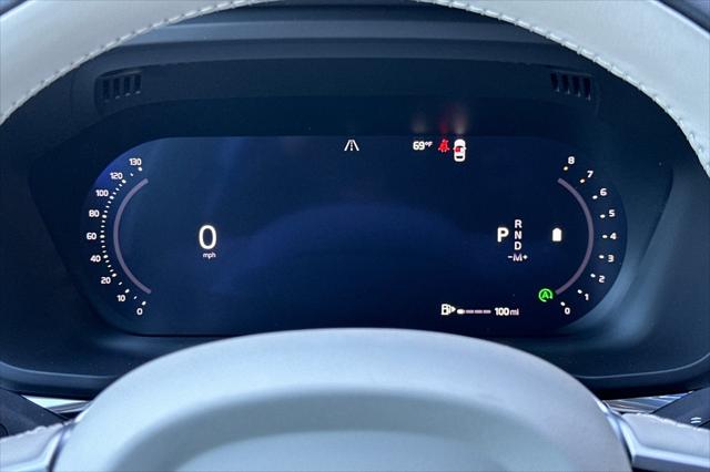 2026 Volvo XC60 B5 Ultra