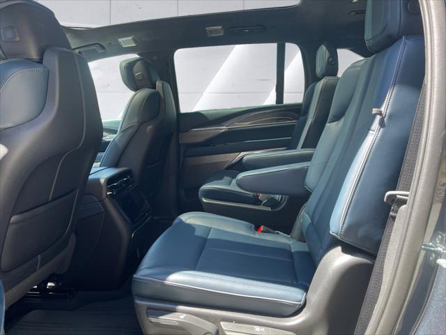 2025 Cadillac Escalade Luxury 2 AWD
