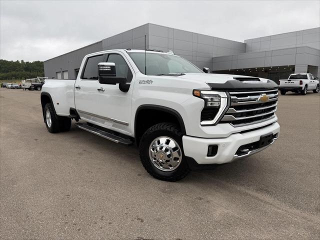 2024 Chevrolet Silverado 3500HD 4WD Crew Cab Long Bed High Country