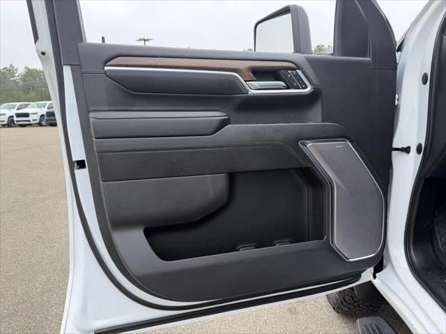 2024 Chevrolet Silverado 3500HD 4WD Crew Cab Long Bed High Country