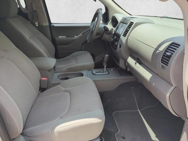 2020 Nissan Frontier Crew Cab SV 4x2