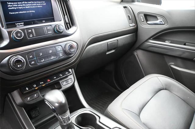2022 GMC Canyon 4WD Crew Cab Short Box AT4 - Leather