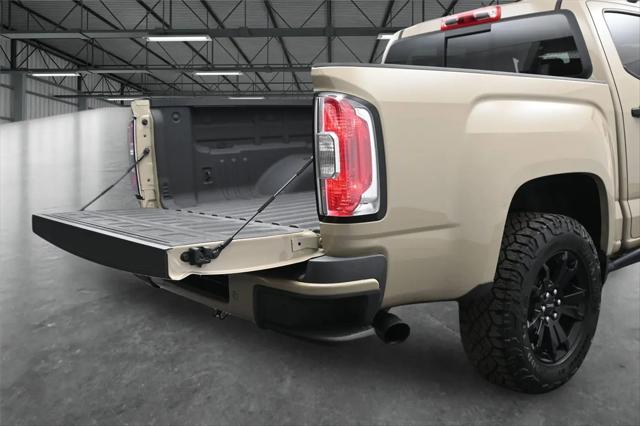 2022 GMC Canyon 4WD Crew Cab Short Box AT4 - Leather