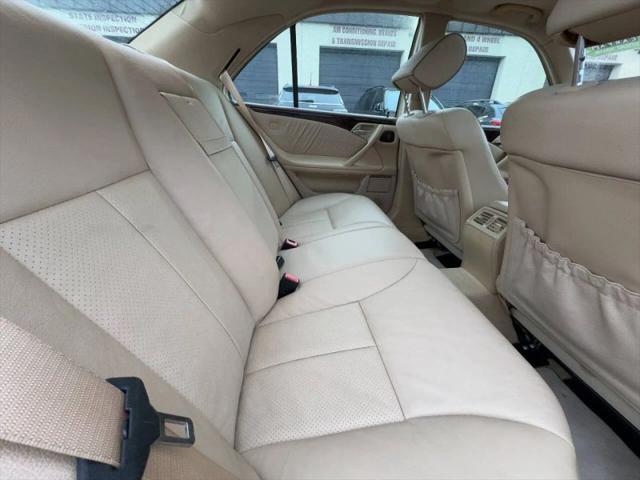 2001 Mercedes-Benz E 320 E 320