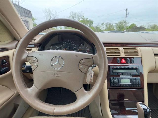 2001 Mercedes-Benz E 320 E 320