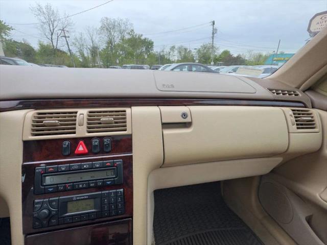 2001 Mercedes-Benz E 320 E 320
