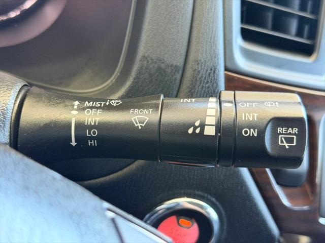 2015 Nissan Pathfinder SL