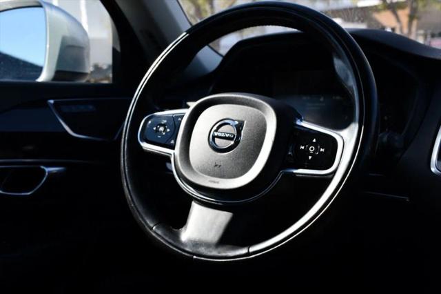 2018 Volvo XC90 T6 Momentum
