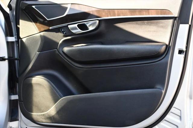 2018 Volvo XC90 T6 Momentum