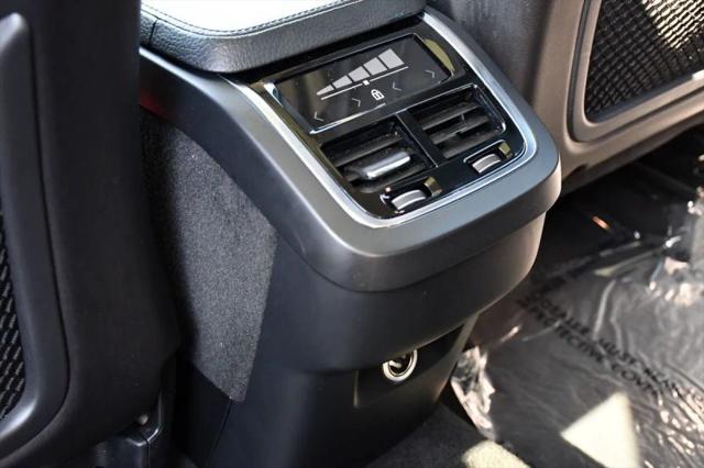2018 Volvo XC90 T6 Momentum