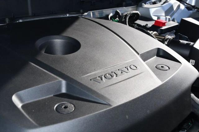 2018 Volvo XC90 T6 Momentum