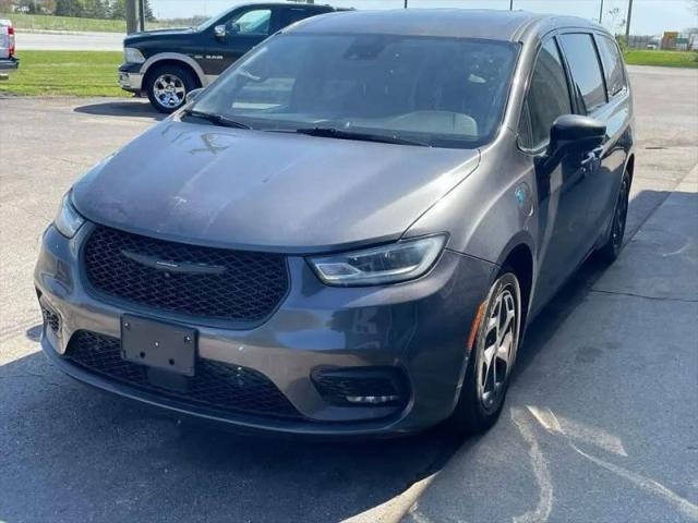 2022 Chrysler Pacifica Hybrid Touring L