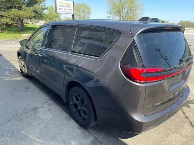 2022 Chrysler Pacifica Hybrid Touring L