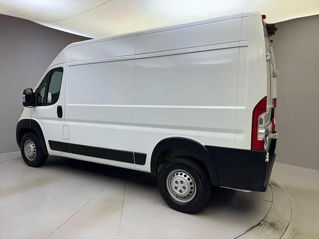 2024 Ram ProMaster 2500 Cargo Van Tradesman High Roof 136" WB w/Pass Seat
