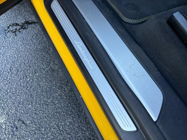 2021 Lamborghini Urus Graphite Capsule