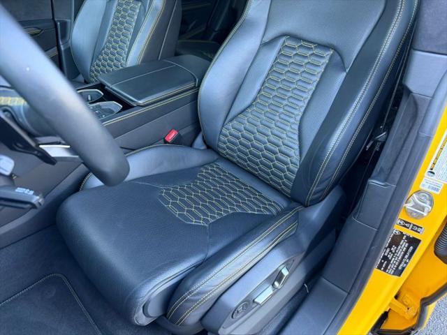 2021 Lamborghini Urus Graphite Capsule