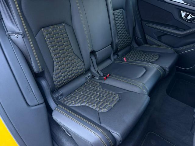 2021 Lamborghini Urus Graphite Capsule