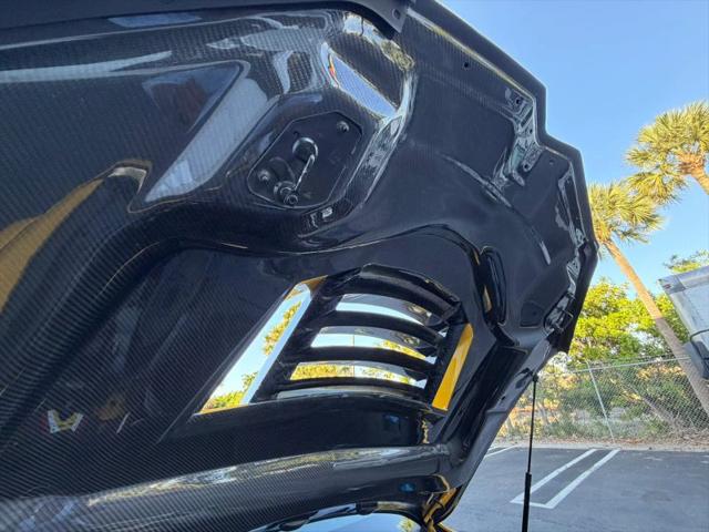 2021 Lamborghini Urus Graphite Capsule