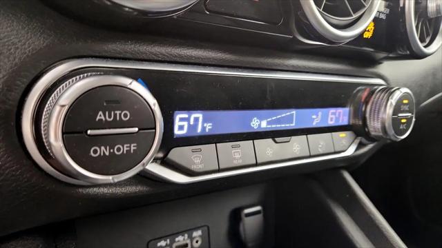 2021 Nissan Sentra SV Xtronic CVT