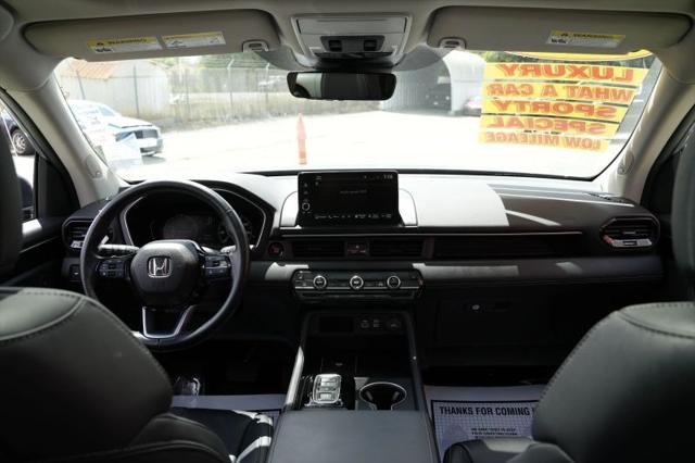 2025 Honda Pilot Touring