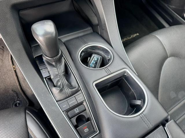 2019 Toyota Avalon XSE