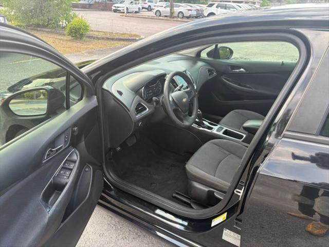 2018 Chevrolet Cruze LS Auto