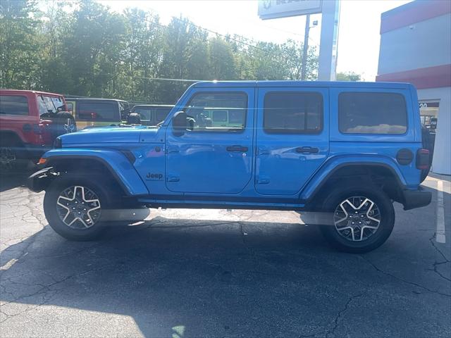 2025 Jeep Wrangler 4-Door Sahara 4x4