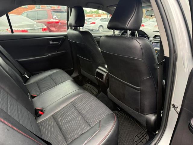 2015 Toyota Camry SE