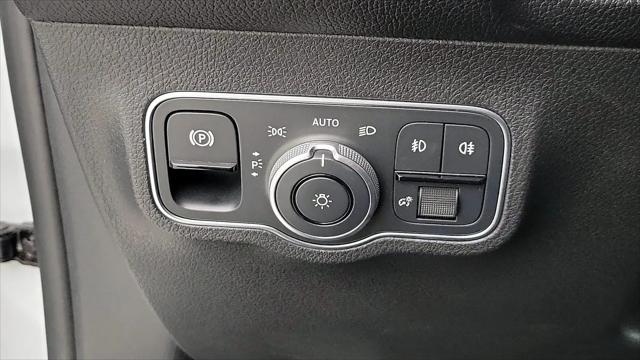 2024 Mercedes-Benz GLB GLB 250