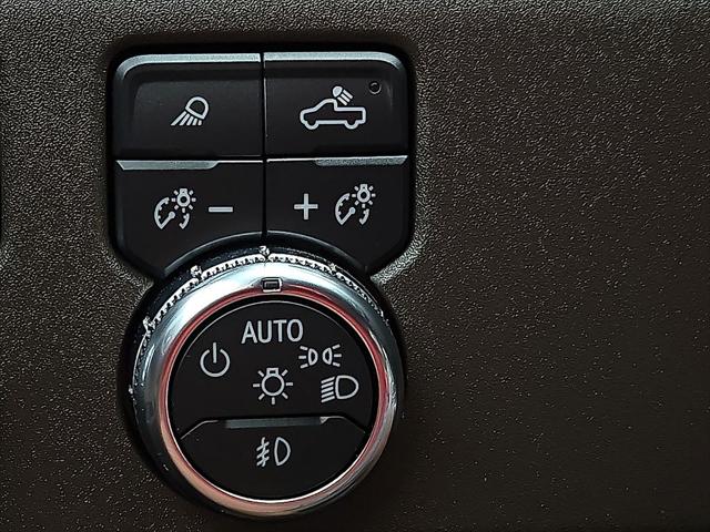 2022 GMC Sierra 1500 4WD Crew Cab Short Box SLT
