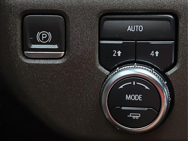 2022 GMC Sierra 1500 4WD Crew Cab Short Box SLT
