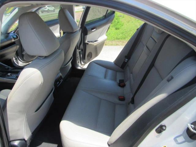 2015 Lexus IS 250 Crafted Line