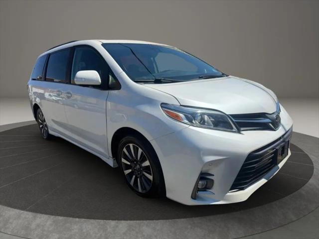 2019 Toyota Sienna Limited 7 Passenger