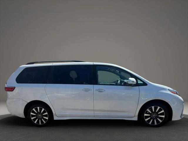 2019 Toyota Sienna Limited 7 Passenger