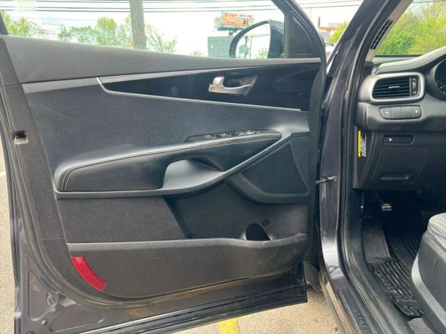 2016 Kia Sorento 2.4L LX