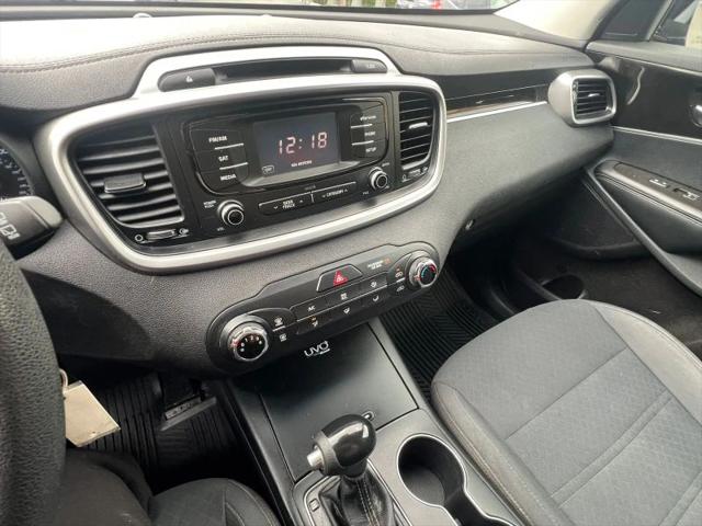 2016 Kia Sorento 2.4L LX