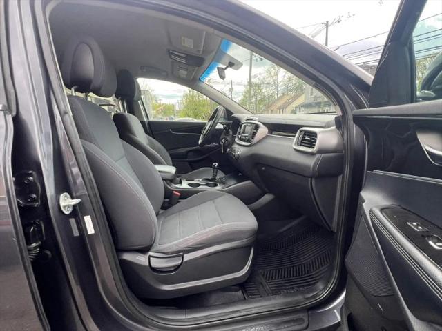 2016 Kia Sorento 2.4L LX