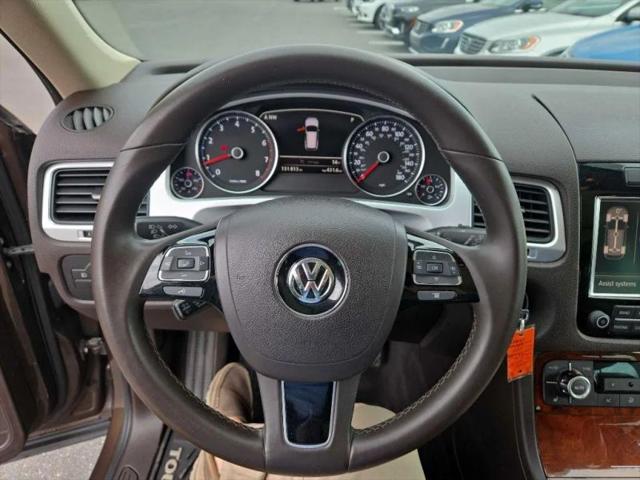 2013 Volkswagen Touareg VR6 Lux