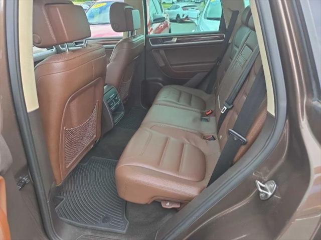 2013 Volkswagen Touareg VR6 Lux