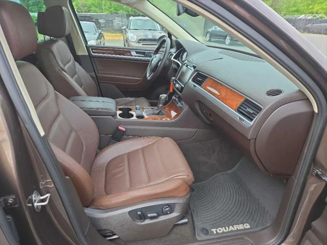 2013 Volkswagen Touareg VR6 Lux