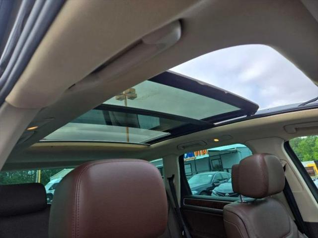 2013 Volkswagen Touareg VR6 Lux