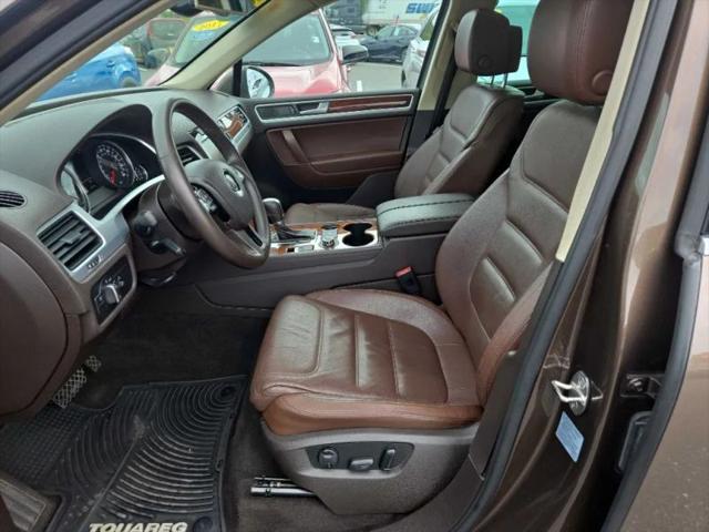 2013 Volkswagen Touareg VR6 Lux