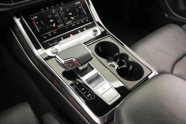 2022 Audi Q8 Prestige 55 TFSI quattro Tiptronic