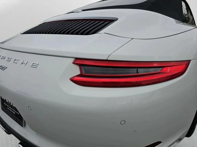 2017 Porsche 911 Carrera 4