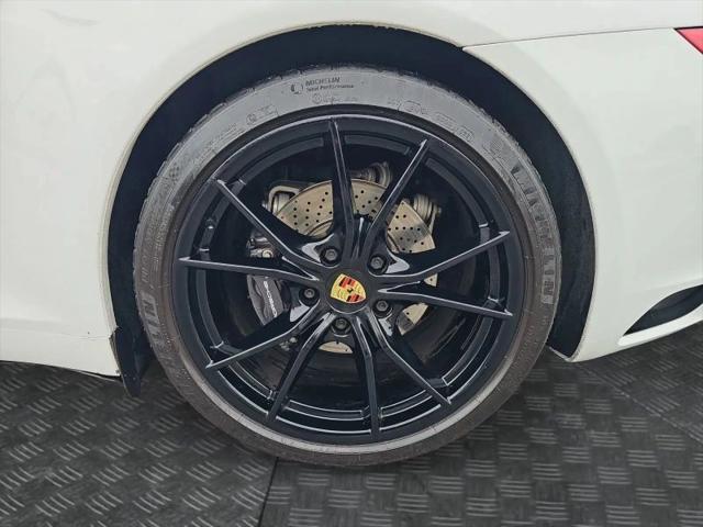 2017 Porsche 911 Carrera 4