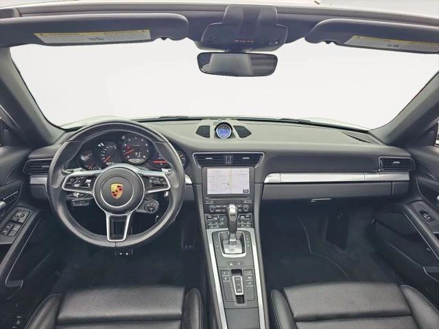2017 Porsche 911 Carrera 4