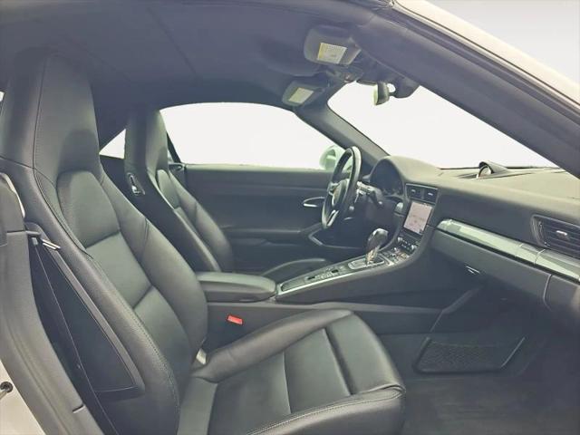 2017 Porsche 911 Carrera 4